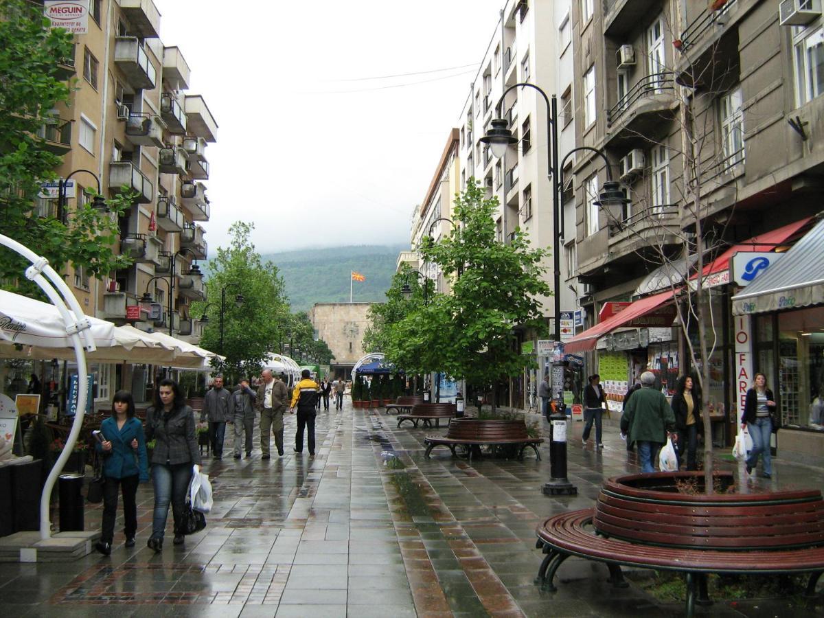 Tea'S Apartment, Skopje City - Centre Esterno foto